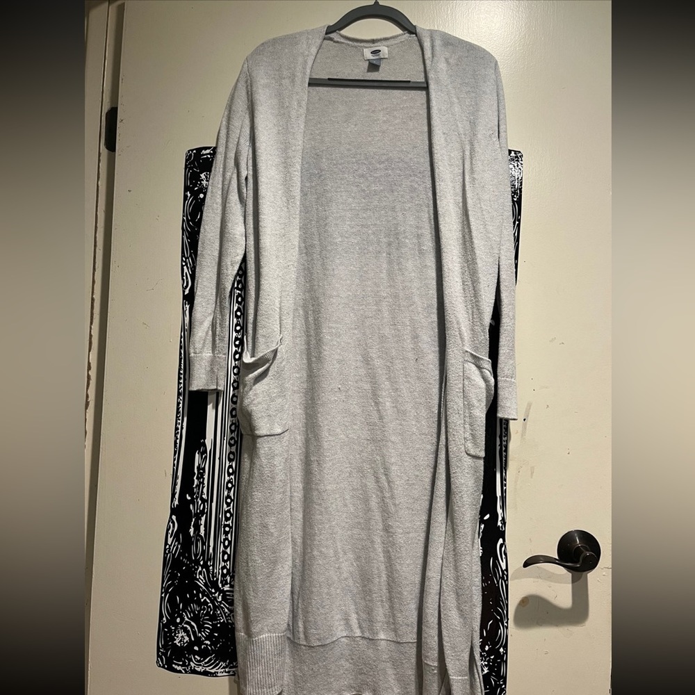 Old navy sweater